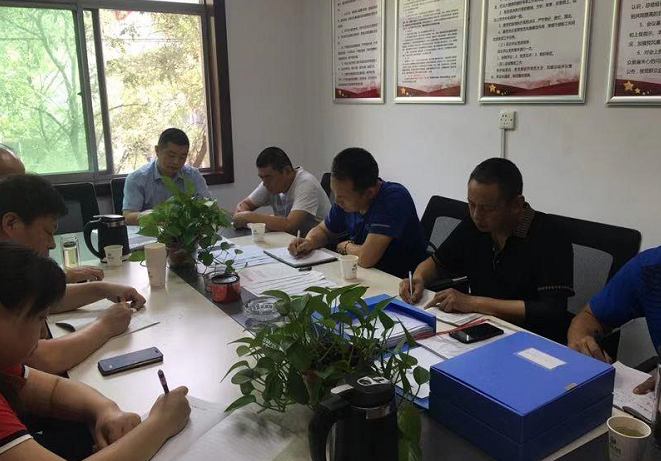 飲食公司：集團對公司上半年安全工作進(jìn)行檢查